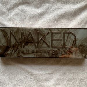 Urban decay smoky palette